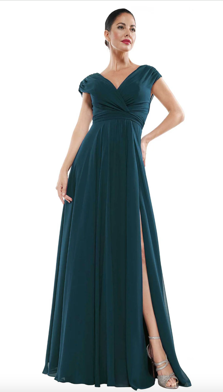 FLOWY CHIFFON GOWN RUCHED BODICE SIDE SLIT + MATCHING STOLE MARSONI BY COLORS DRESS M251